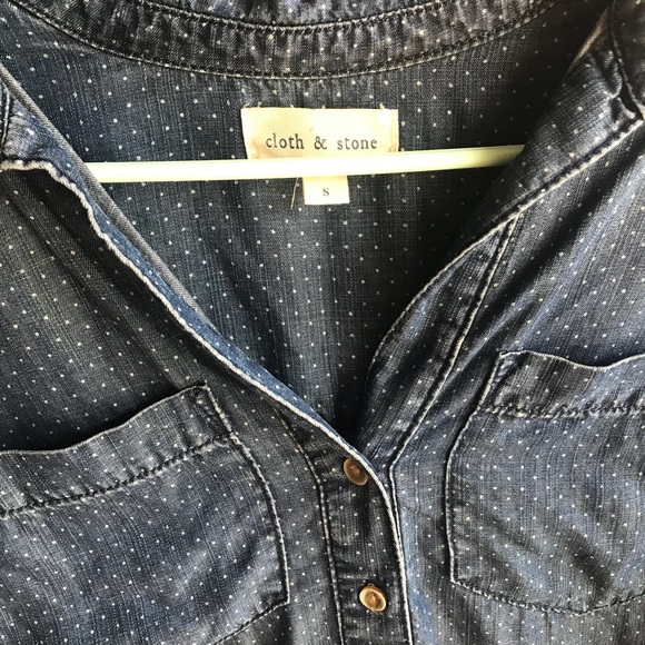 Anthropologie Cloth & Stone Pindot Chambray Shirt - Picture 6 of 7